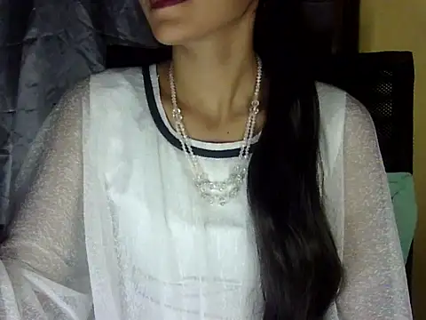 zara Khan0 online show from 12/02/25, 04:19