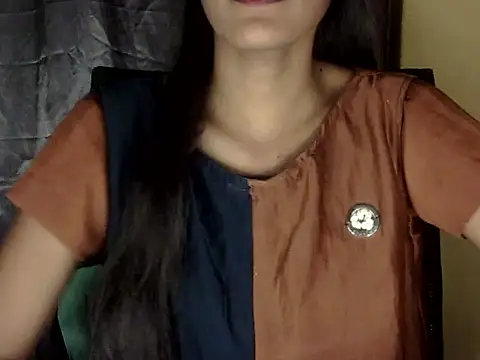 zara Khan0 online show from 12/03/25, 05:23