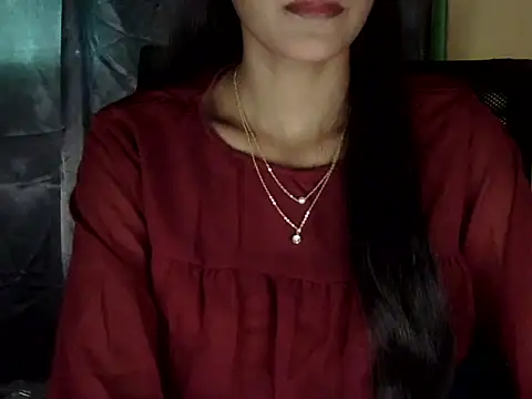 zara Khan0 online show from 11/11/25, 03:23