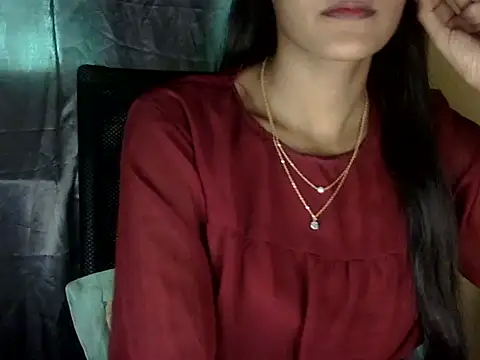 zara Khan0 online show from 12/04/25, 05:28