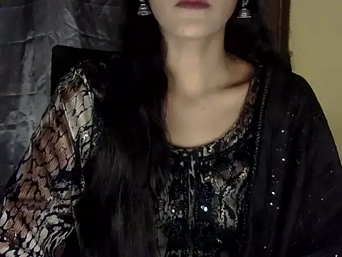 zara Khan0 online show from 12/04/25, 05:34