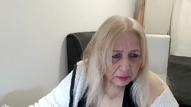 SusiLifeXXX online show from 05/19/26, 07:32