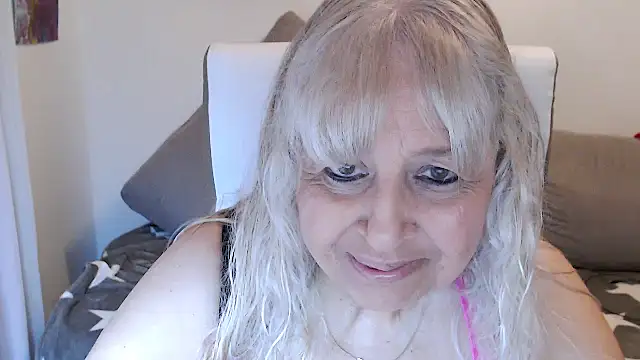 Snapshot of SusiLifeXXX chatting on 09/26/25, 07:10 SusiLifeXXX online show from 09/26/25, 07:10