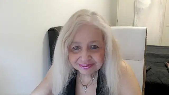 SusiLifeXXX online show from 03/15/26, 09:00