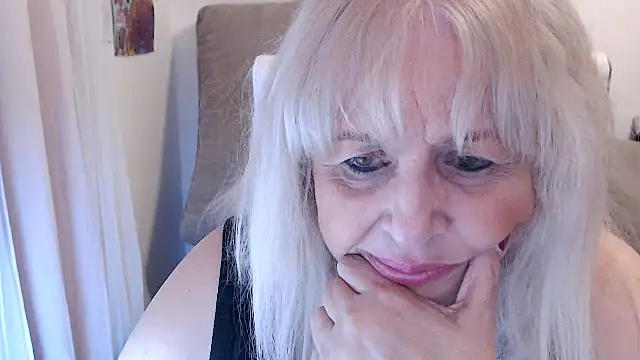 SusiLifeXXX online show from 12/15/25, 08:36