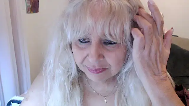 Snapshot of SusiLifeXXX chatting on 10/15/25, 06:16 SusiLifeXXX online show from 10/15/25, 06:16