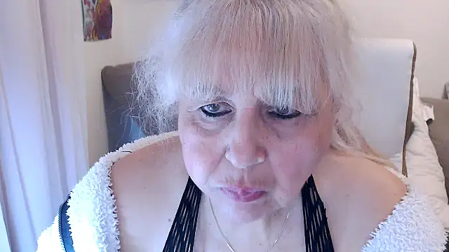 SusiLifeXXX online show from 11/17/25, 08:24