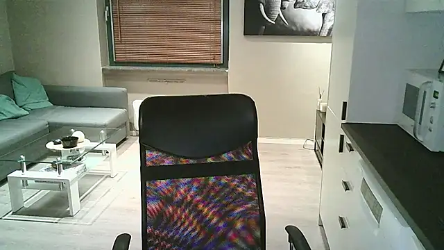 Dartanjanas13 online show from 11/05/25, 05:27