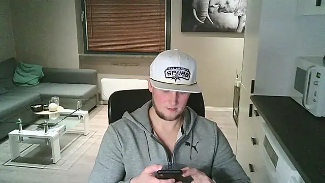 Dartanjanas13 online show from 11/12/25, 05:28