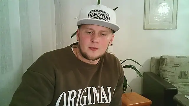 Dartanjanas13 online show from 12/05/25, 09:34