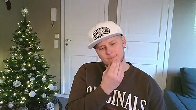 Dartanjanas13 online show from 12/21/25, 12:40