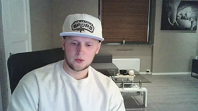 Dartanjanas13 online show from 09/26/25, 08:05