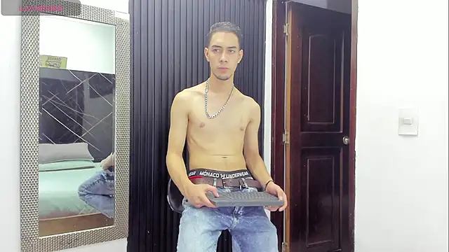  Axel 09 online show from 05/23/26, 04:11