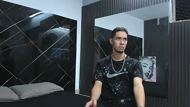 Snapshot of _Axel_09 chatting on 04/07/26, 03:41 Axel 09 online show from 04/07/26, 03:41