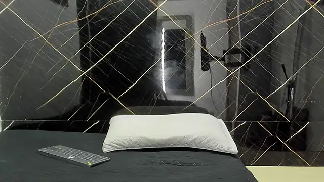 Snapshot of _Axel_09 chatting on 04/09/26, 06:19 Axel 09 online show from 04/09/26, 06:19