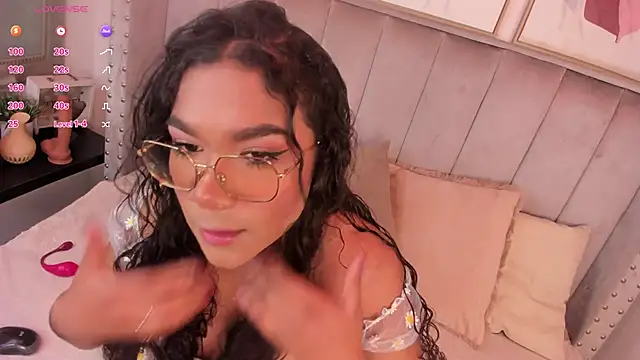 Seshat Hitt online show from 11/28/25, 03:50