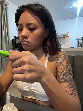 Nia Desire online show from 07/28/26, 04:31