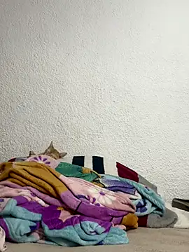 Nia Desire online show from 11/20/25, 08:15