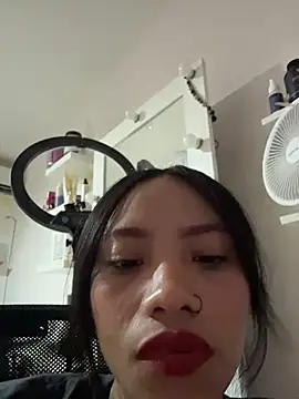 Nia Desire online show from 08/03/26, 09:48