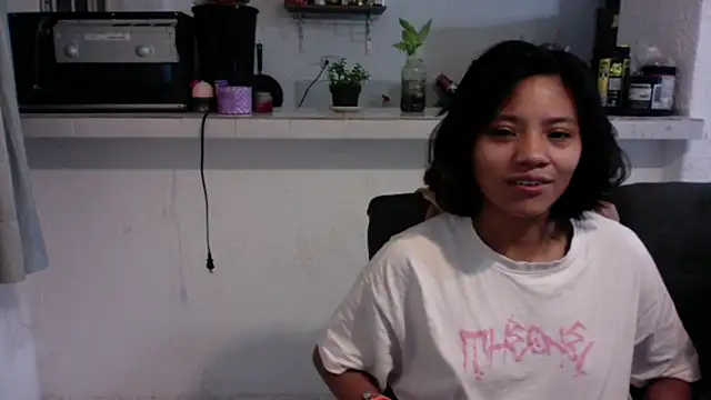 Snapshot of Nia_Desire chatting on 05/26/26, 05:05 Nia Desire online show from 05/26/26, 05:05