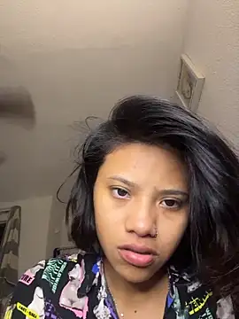 Snapshot of Nia_Desire chatting on 06/10/26, 06:14 Nia Desire online show from 06/10/26, 06:14