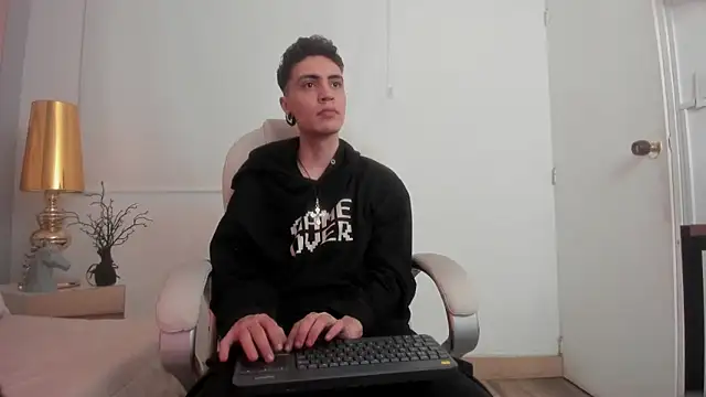 dark sun302 online show from 12/04/25, 09:58