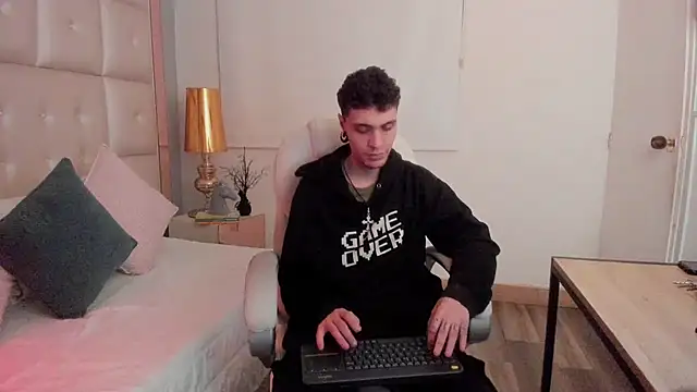 dark sun302 online show from 12/15/25, 02:06