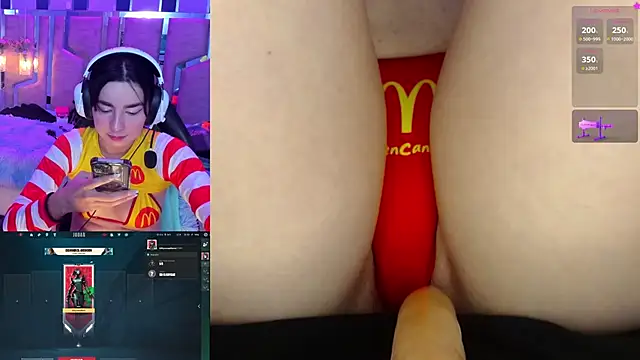Snapshot of NicoleFerrel chatting on 06/08/26, 03:12 NicoleFerrel online show from 06/08/26, 03:12