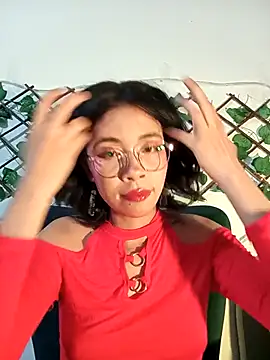 dolliette24 online show from 04/05/26, 11:22