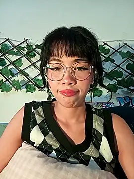 dolliette24 online show from 04/22/26, 11:00