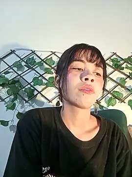 Snapshot of dolliette24 chatting on 05/20/26, 05:37 dolliette24 online show from 05/20/26, 05:37