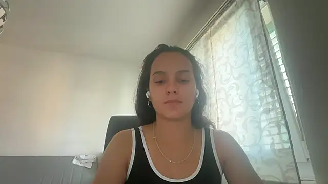 Snapshot of Maia_Park chatting on 05/24/26, 01:33 Maia Park online show from 05/24/26, 01:33
