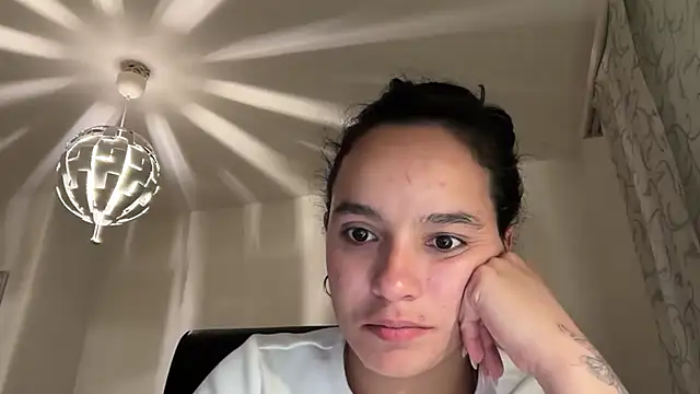 Maia Park online show from 04/11/26, 08:56