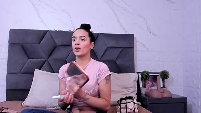 Maia Park online show from 11/22/25, 11:53