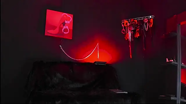 isabellestone online show from 03/18/26, 09:37