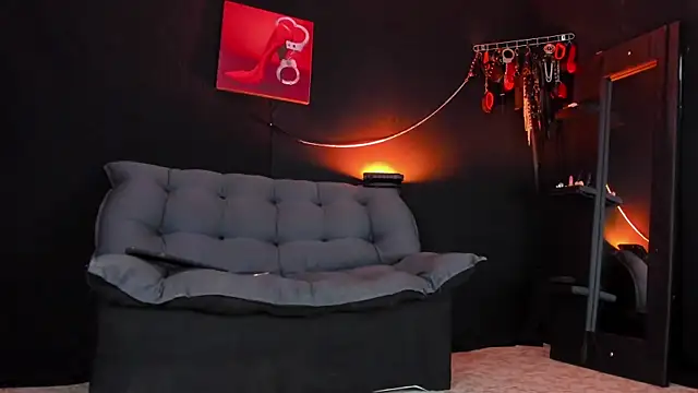 isabellestone online show from 07/17/26, 09:23