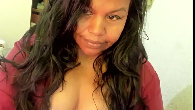 Snapshot of ebonylouissexyhot chatting on 09/10/25, 07:35 ebonylouissexyhot online show from 09/10/25, 07:35