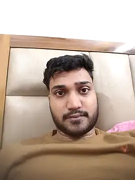 Snapshot of Himanshu111007 chatting on 12/02/25, 04:03 Himanshu111007 online show from 12/02/25, 04:03