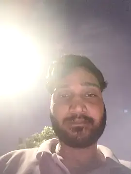 Snapshot of Himanshu111007 chatting on 09/20/25, 01:16 Himanshu111007 online show from 09/20/25, 01:16