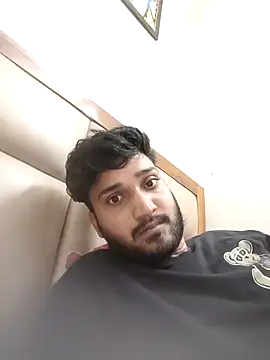 Snapshot of Himanshu111007 chatting on 09/23/25, 02:13 Himanshu111007 online show from 09/23/25, 02:13