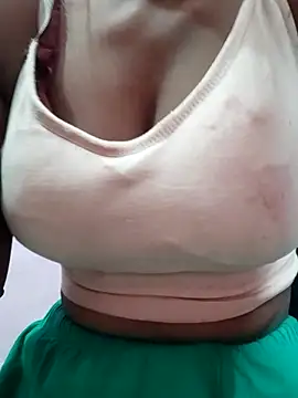 Snapshot of Reeta-rani chatting on 09/22/25, 06:19 Reeta-rani online show from 09/22/25, 06:19