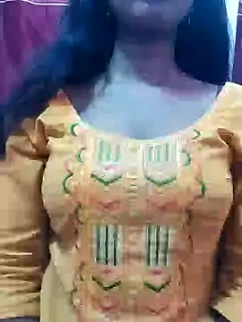 Snapshot of Reeta-rani chatting on 10/04/25, 04:14 Reeta-rani online show from 10/04/25, 04:14