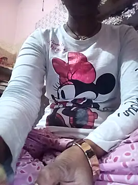 Reeta-rani online show from 11/14/25, 04:05