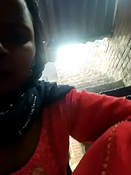 Reeta-rani online show from 10/31/25, 02:08