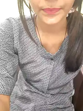 Snapshot of Raj-kumari chatting on 10/13/25, 02:29 Raj-kumari online show from 10/13/25, 02:29