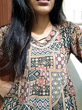 Snapshot of Raj-kumari chatting on 04/28/26, 04:11 Raj-kumari online show from 04/28/26, 04:11