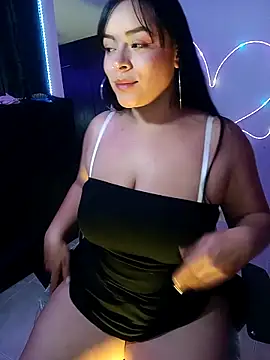 Danniela20 online show from 10/19/25, 05:16