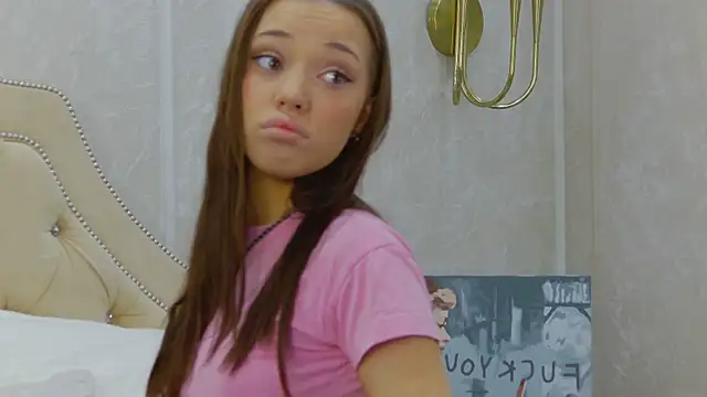 ZoeyNeal online show from 04/02/26, 02:24