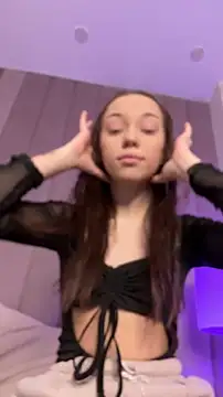 ZoeyNeal online show from 04/11/26, 02:43