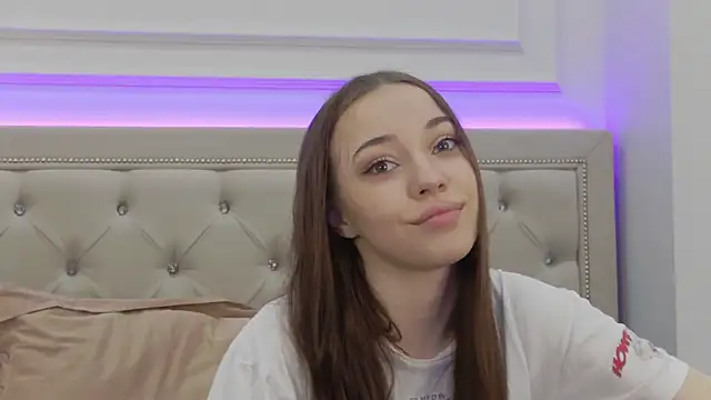 ZoeyNeal online show from 03/13/26, 02:00